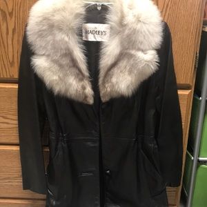 Fur collar leather coat
